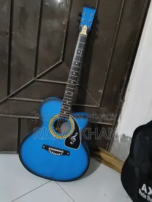 ইমারজেন্সি টাকা দরকার এজন্য গিটারটা বিক্রি করা হবে