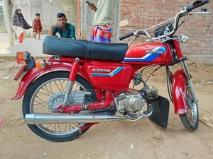 Honda 1997 Red