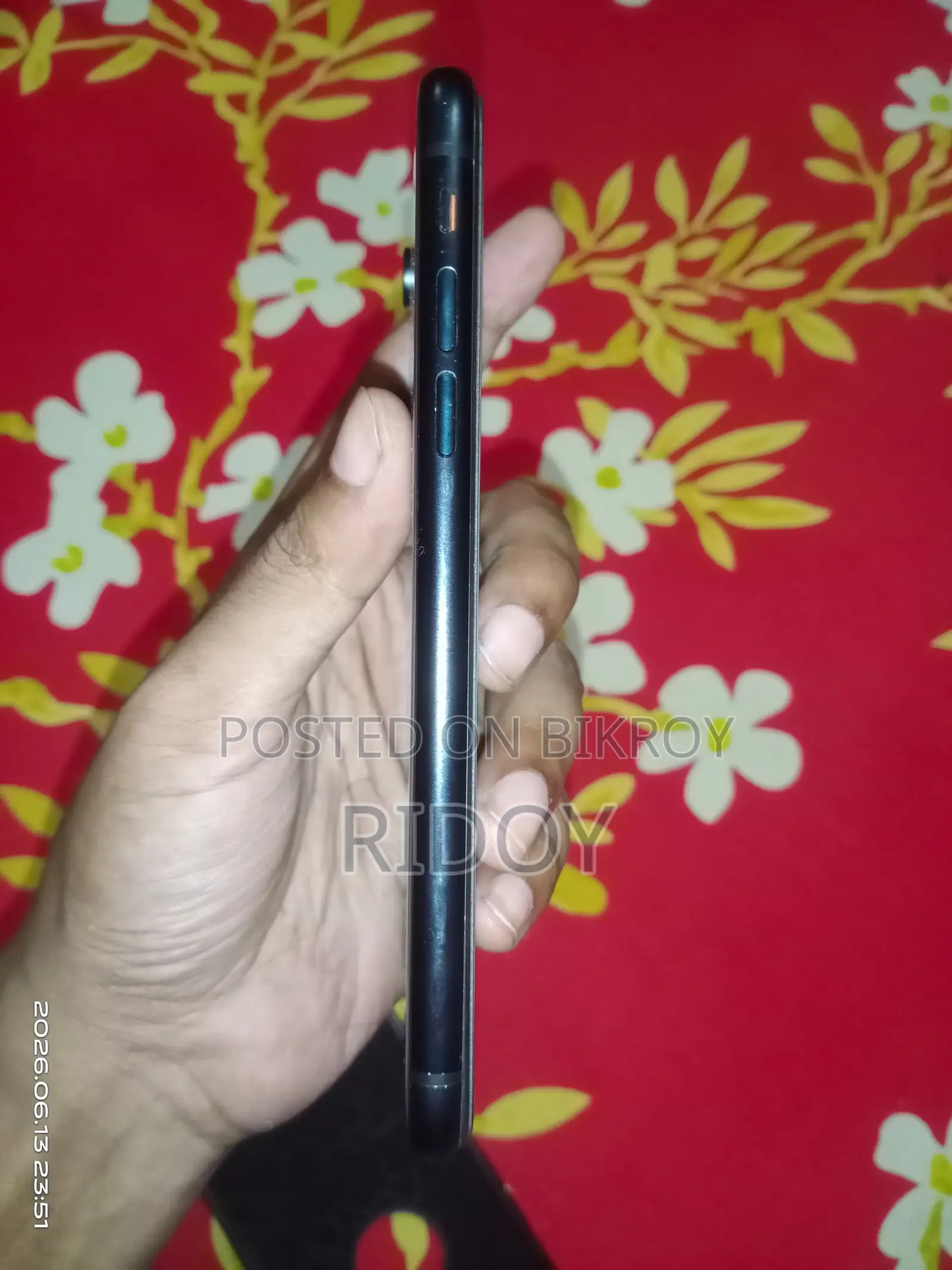 অ্যাপল আইফোন এক্সআর ৬৪ জিবি ব্ল্যাক