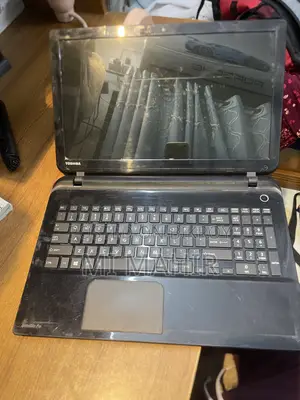 Laptop Toshiba Satellite Pro L500 4GB Intel Core i3 HDD+SSD 256GB