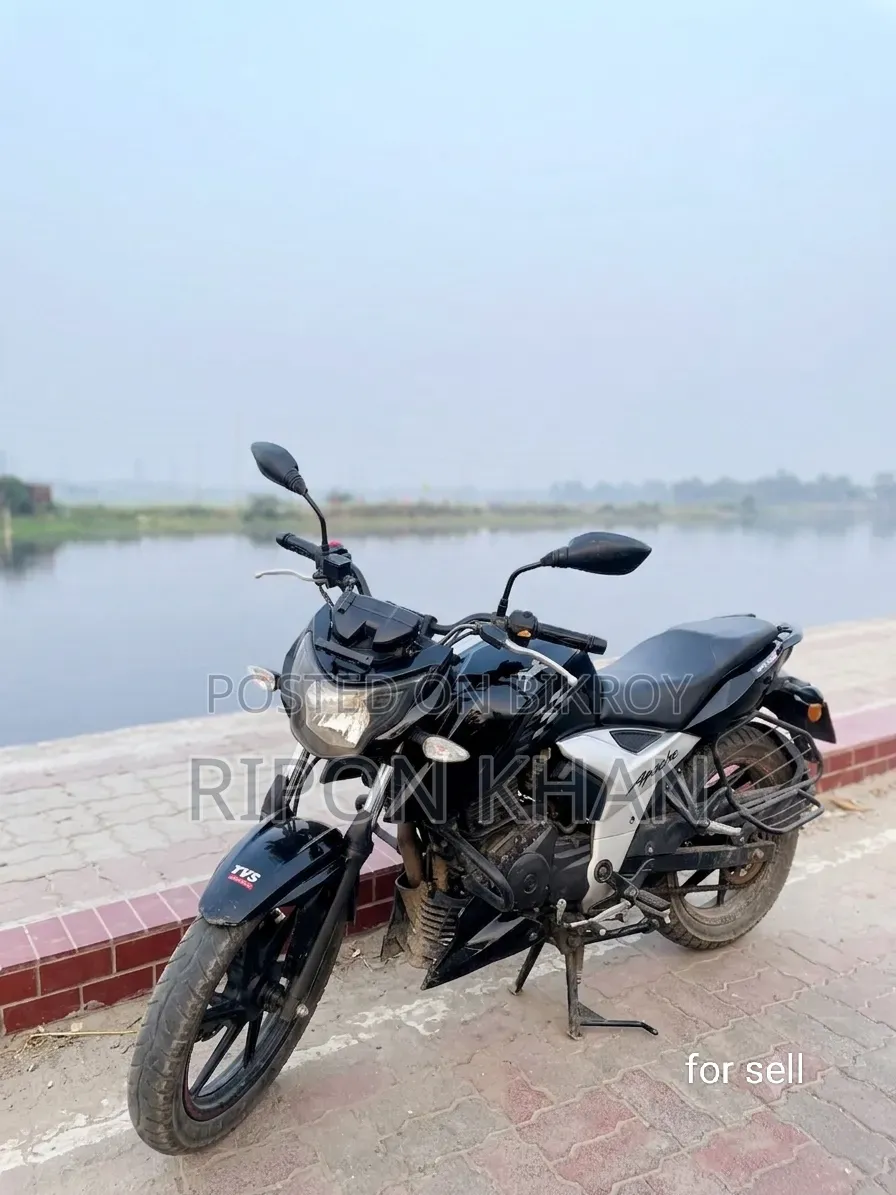 টিভিএস অ্যাপাচি ১৬০ ৪ভি ২০১৯ কালো