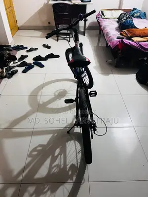 বিক্রয়ের জন্য সাইকেল।