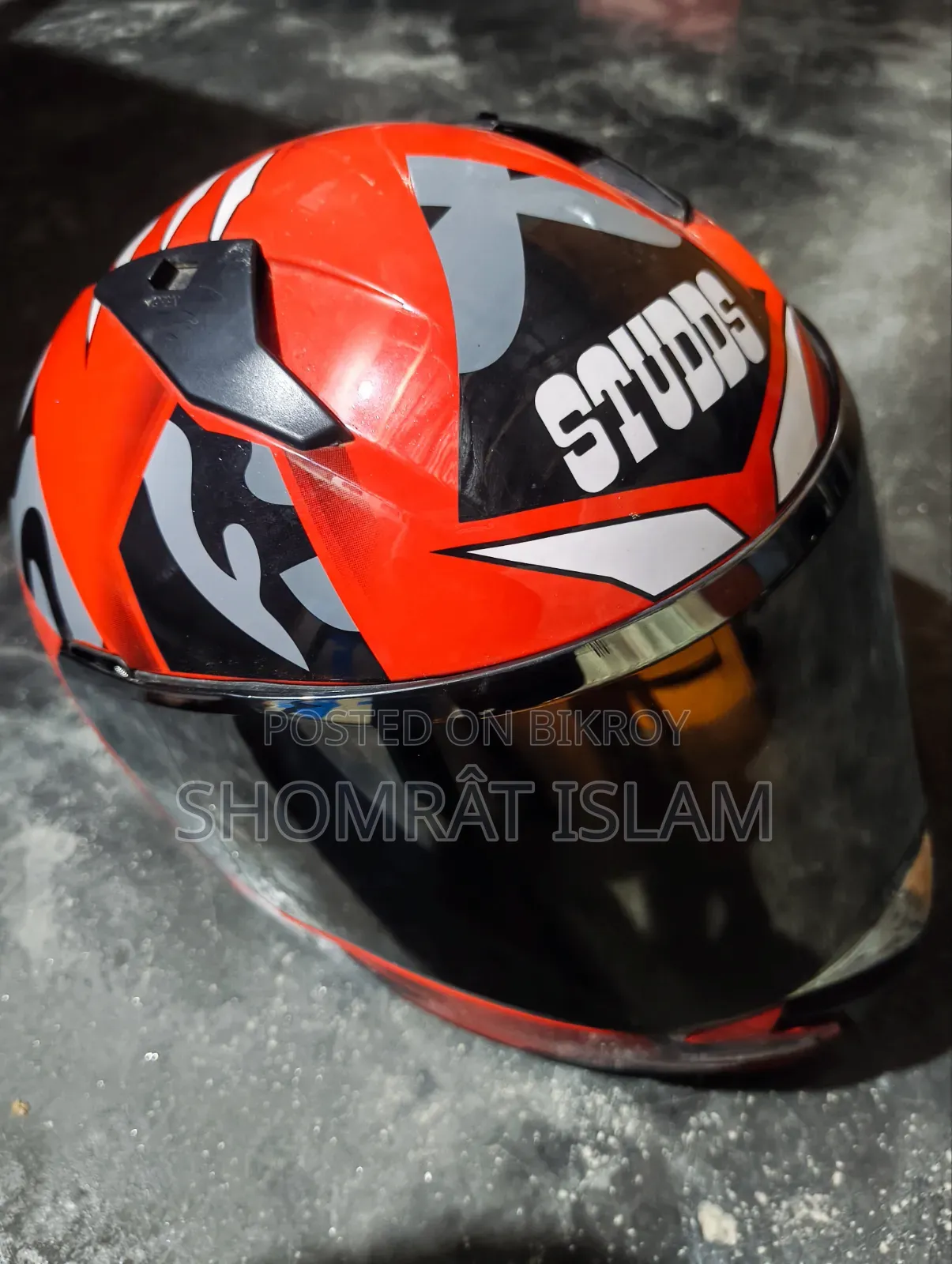 Studds Helmet