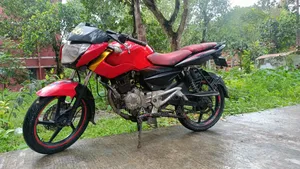 Bajaj Pulsar 135 LS 2016 Red