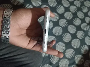 Apple iPhone 8 Plus 64 GB White