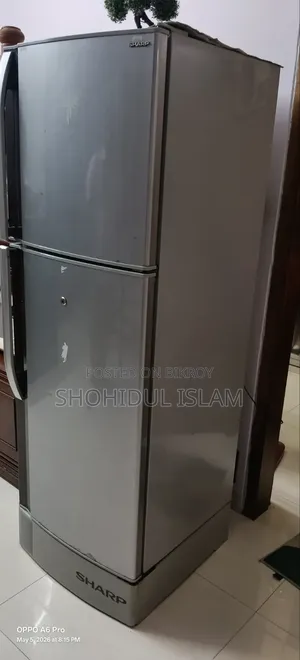 Sharp Refrigerator/ Fridge (Japan)