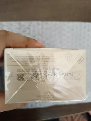 Valentino Perfume (Copy Version)