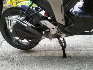 সুজুকি জিক্সার মনোটোন ২০২২ কালো