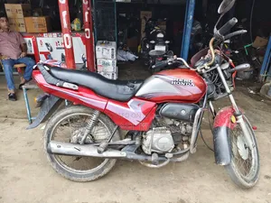 হোন্ডা ১৯৯৫ লাল