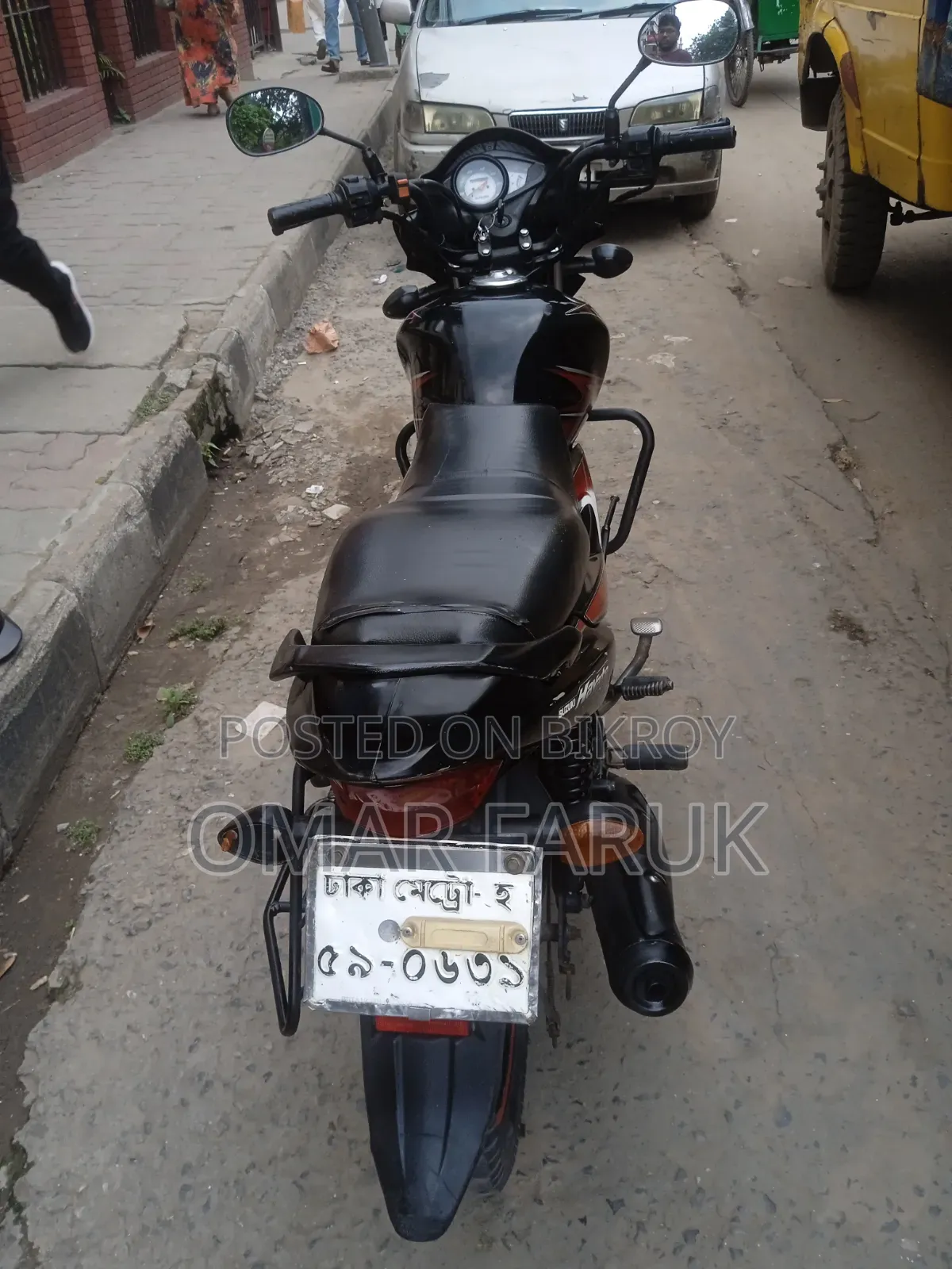 সুজুকি হায়াতে ২০১৯ কালো