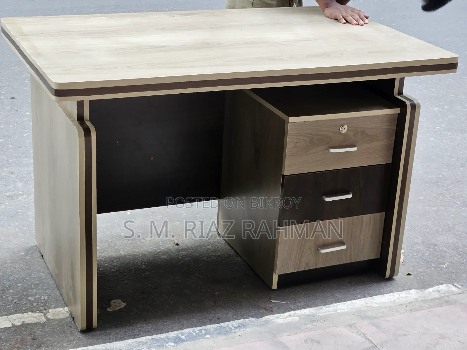 Desk Table