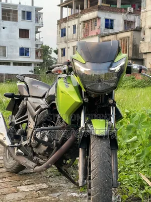 টিভিএস অ্যাপাচি আরটিআর ১৬০ ২ভি ২০১৪ সবুজ