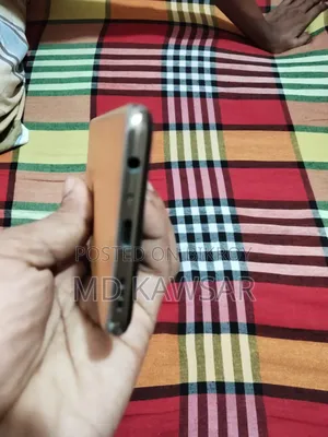 Oppo Reno8 T 128 GB Yellow