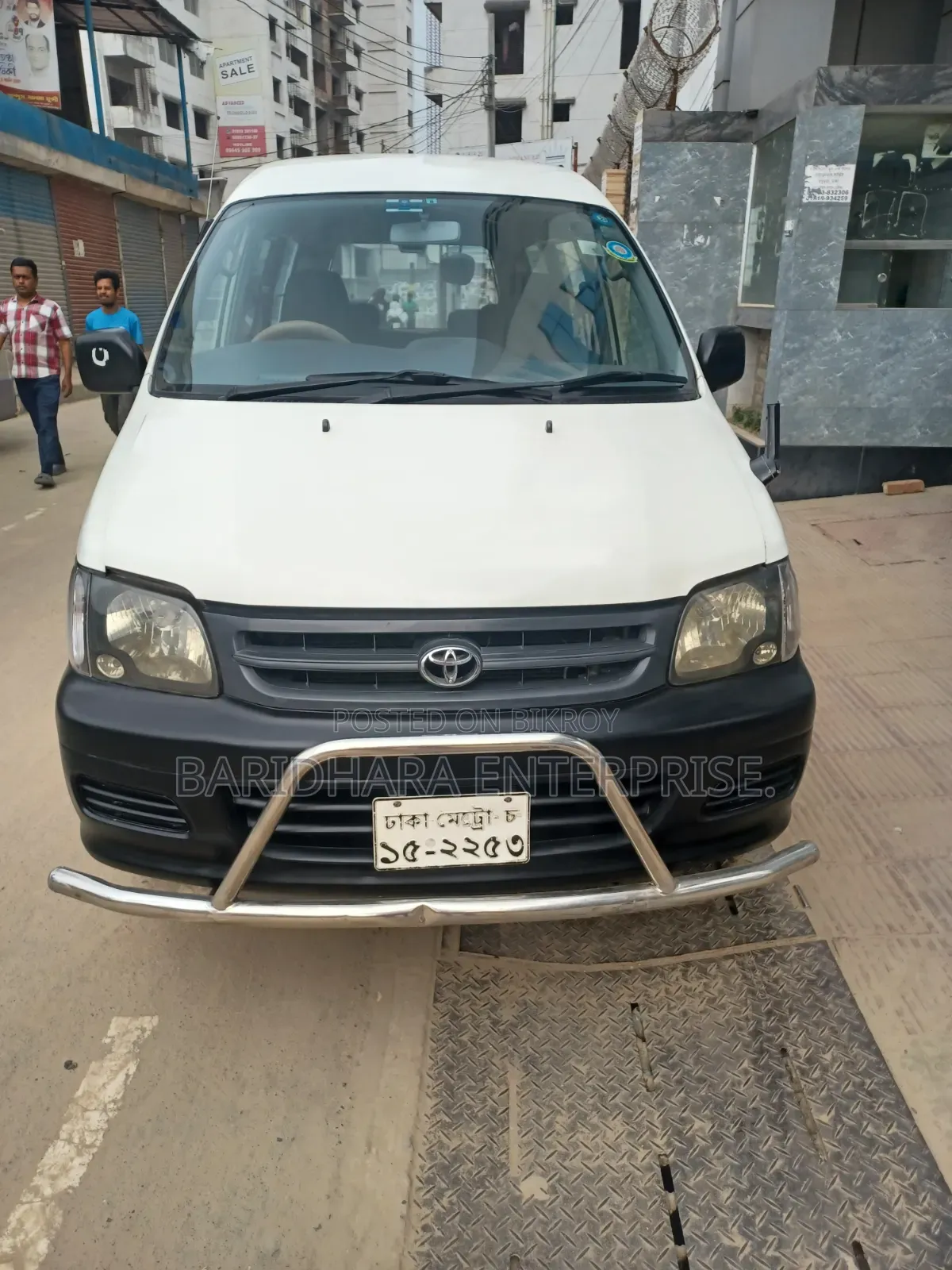 Toyota Noah 2006 White