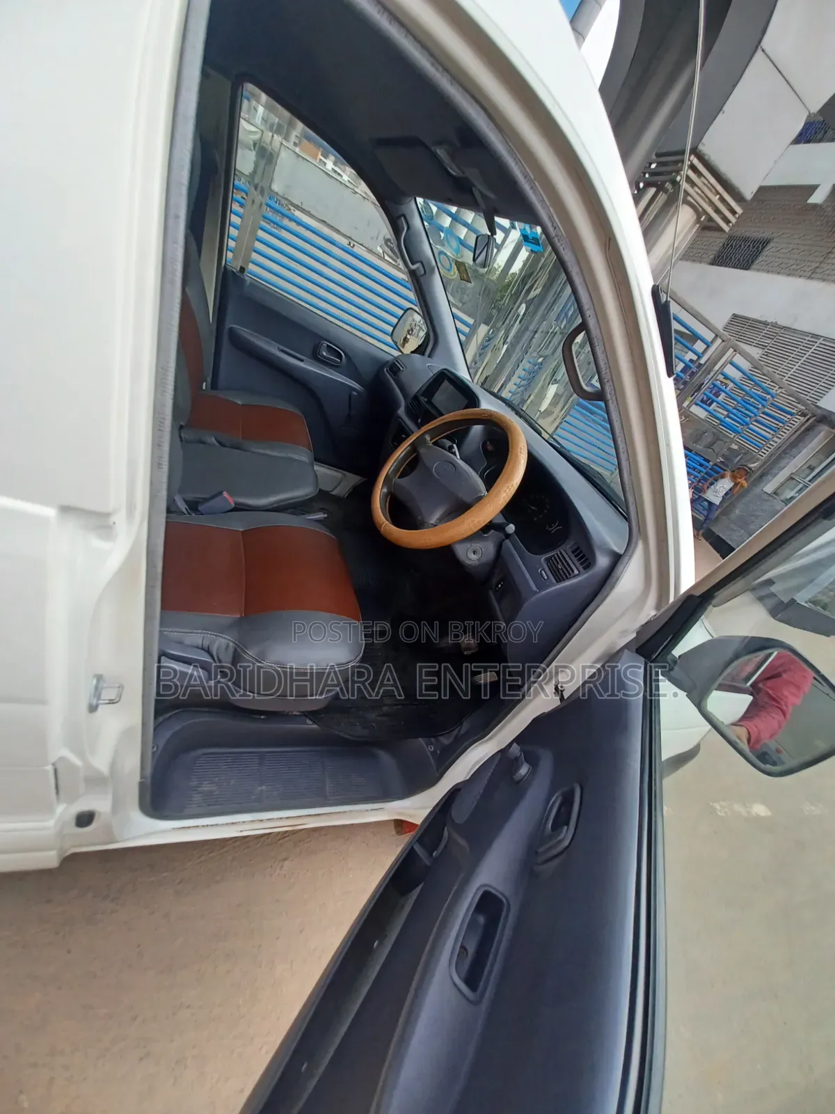 Toyota Noah 2006 White