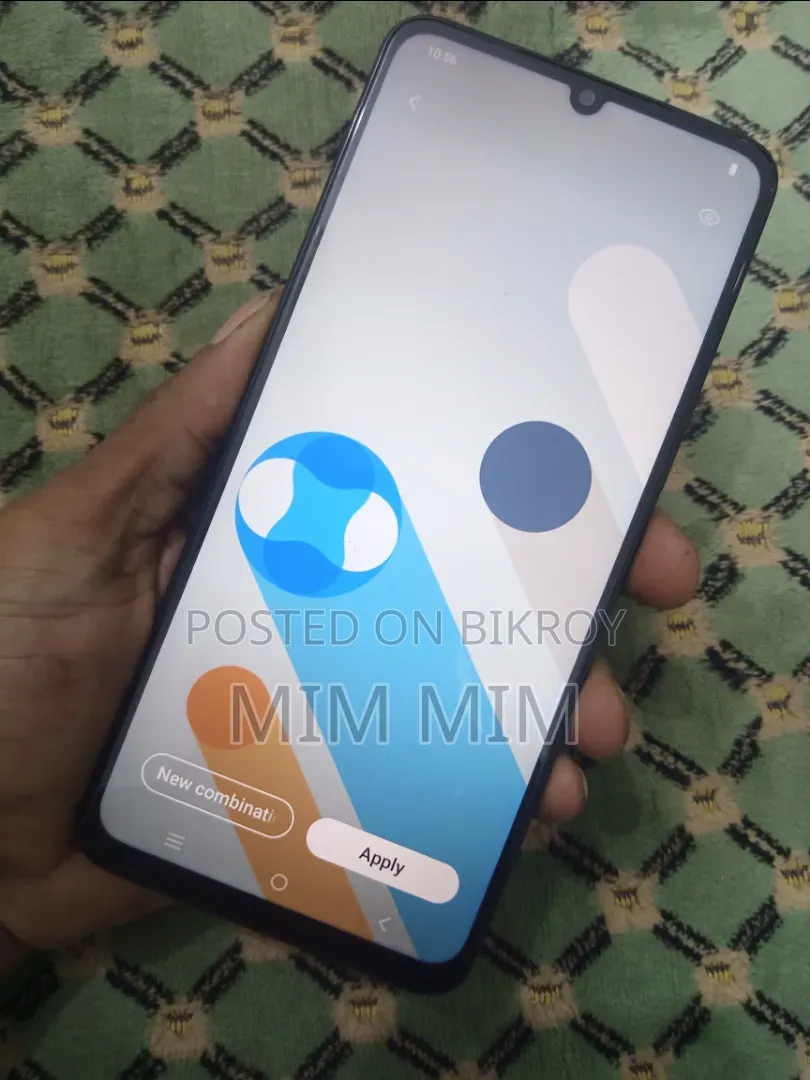 Vivo Y04 128 GB Purple