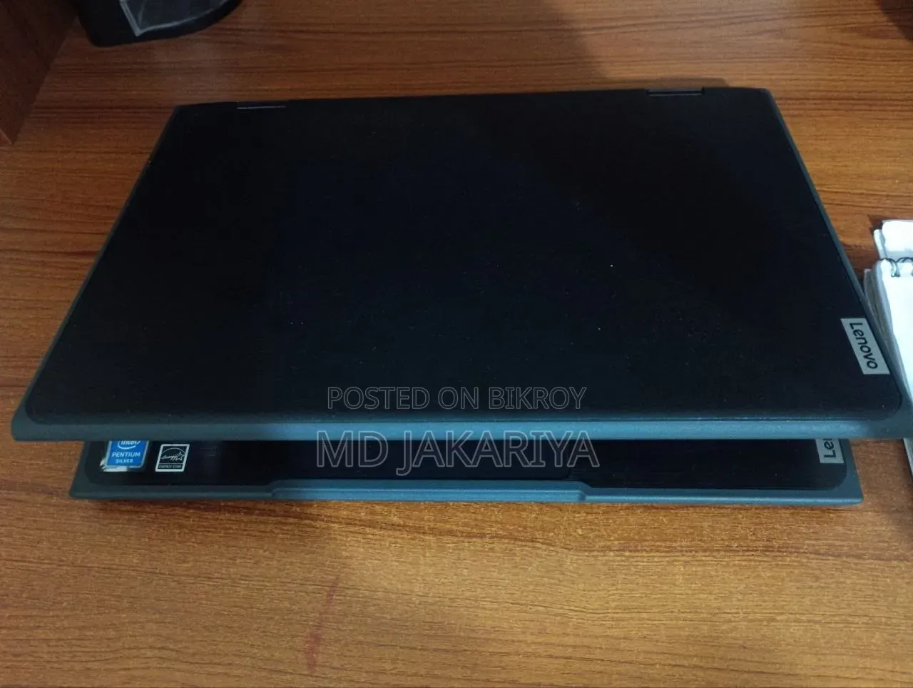 Laptop Lenovo 300e 8GB Intel Pentium SSD 128GB