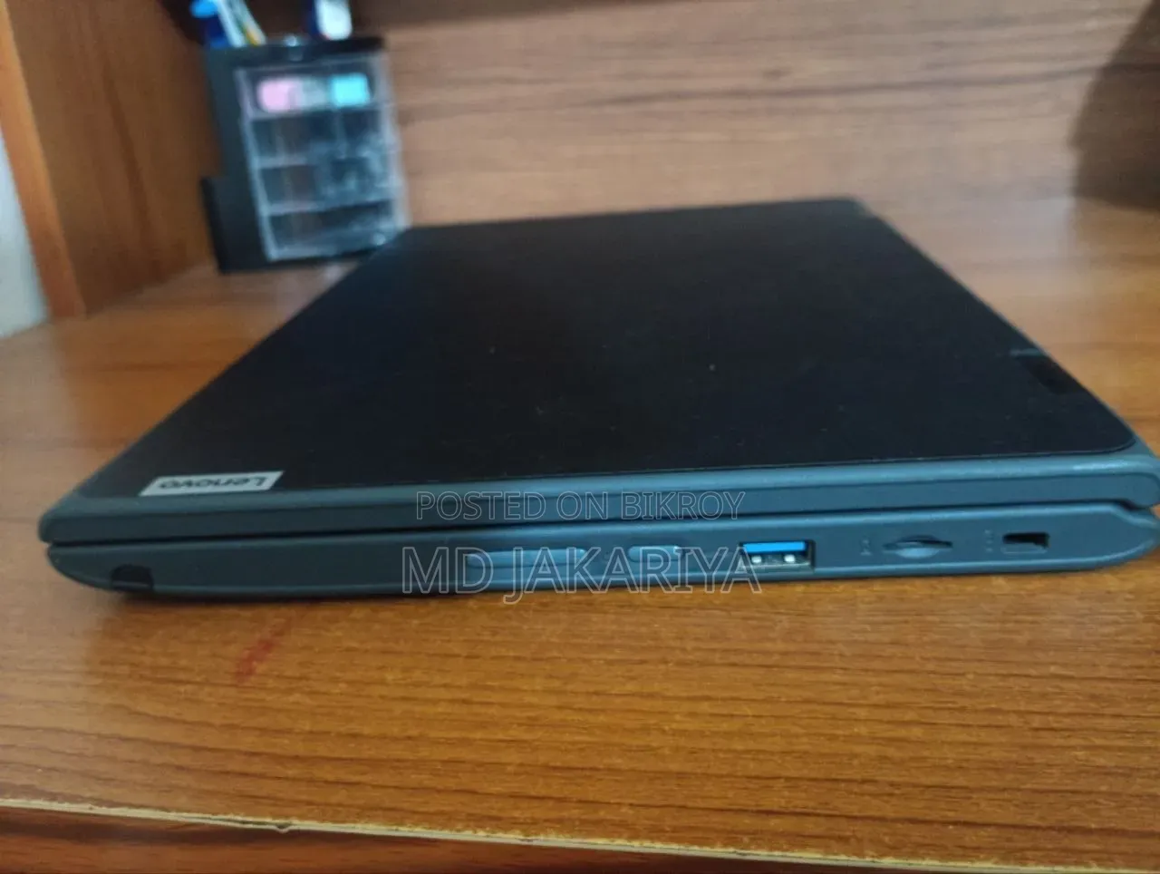 Laptop Lenovo 300e 8GB Intel Pentium SSD 128GB