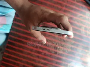 Tecno Spark 30C 128 GB Silver