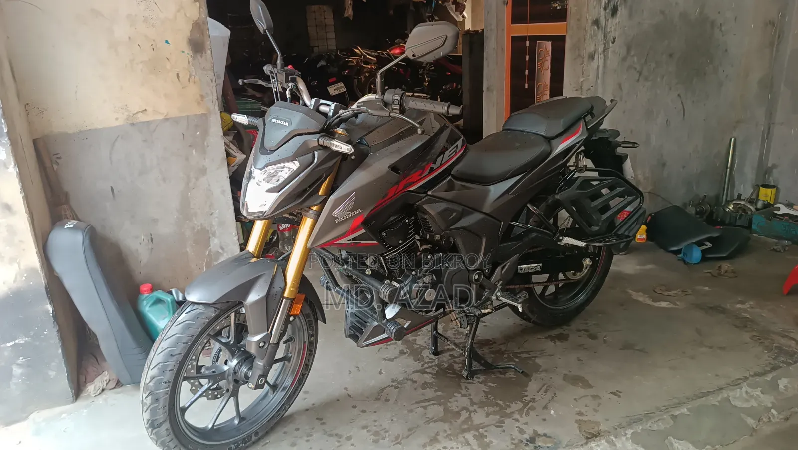 Honda Hornet 2025 Black