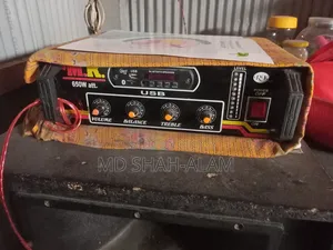 Amplifier and 18-inch speaker + 1 large + 2 RGB tweeters