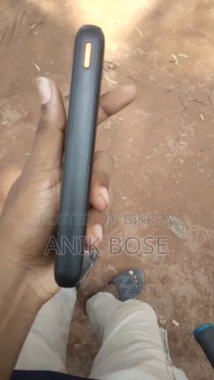 আওয়াই ৫ভি২.৪এ