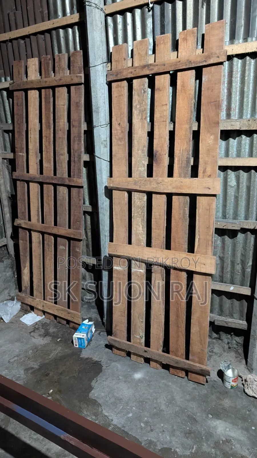 বোর্ডের খাট তৈরি