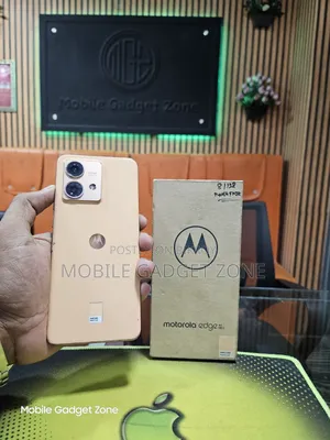 Motorola Edge 40 Neo 128 GB Yellow