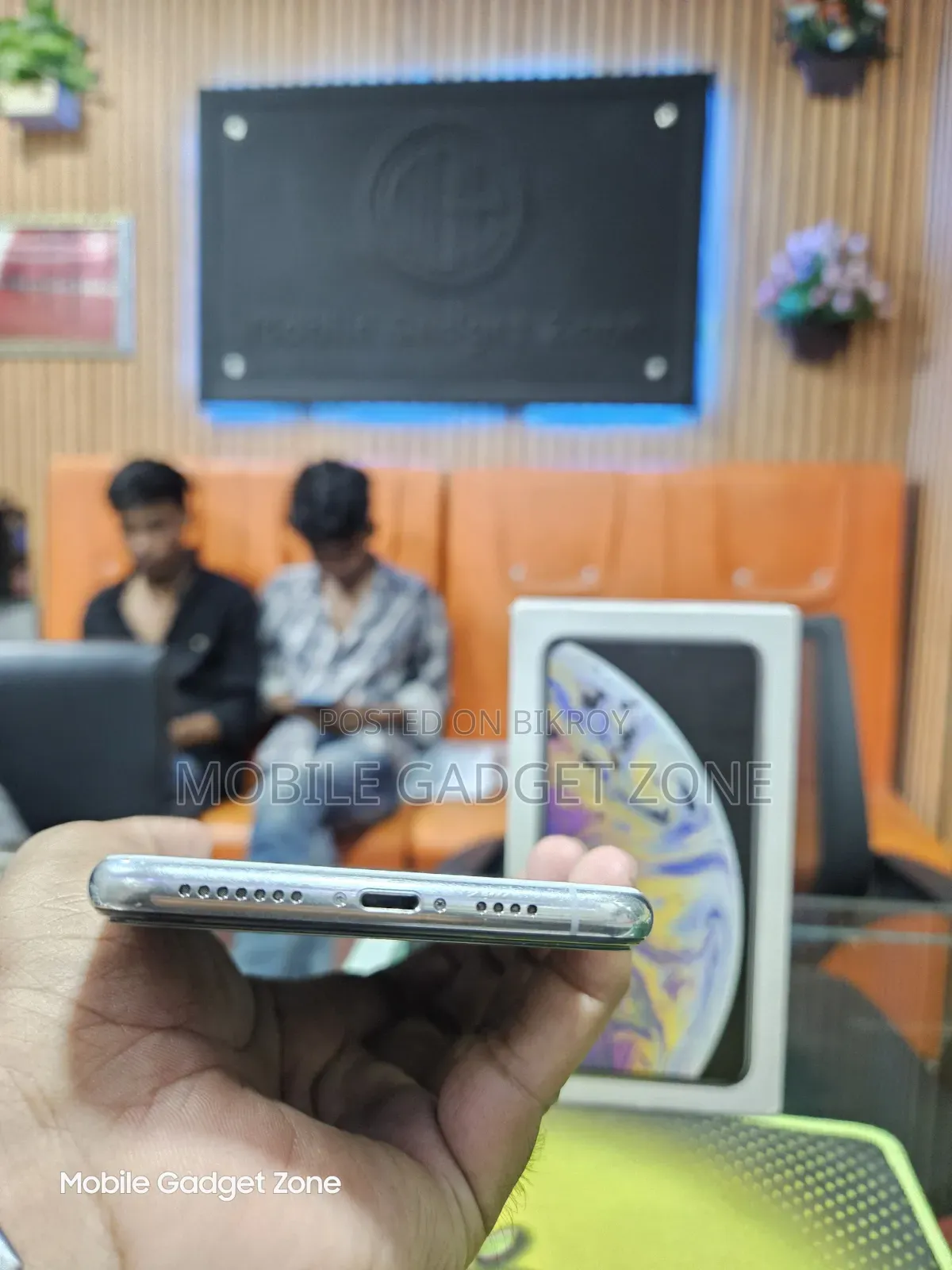 Apple iPhone XS Max 64 GB White