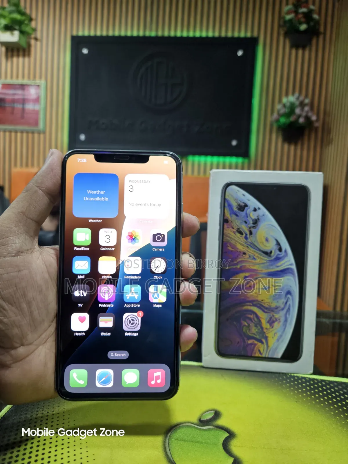 Apple iPhone XS Max 64 GB White