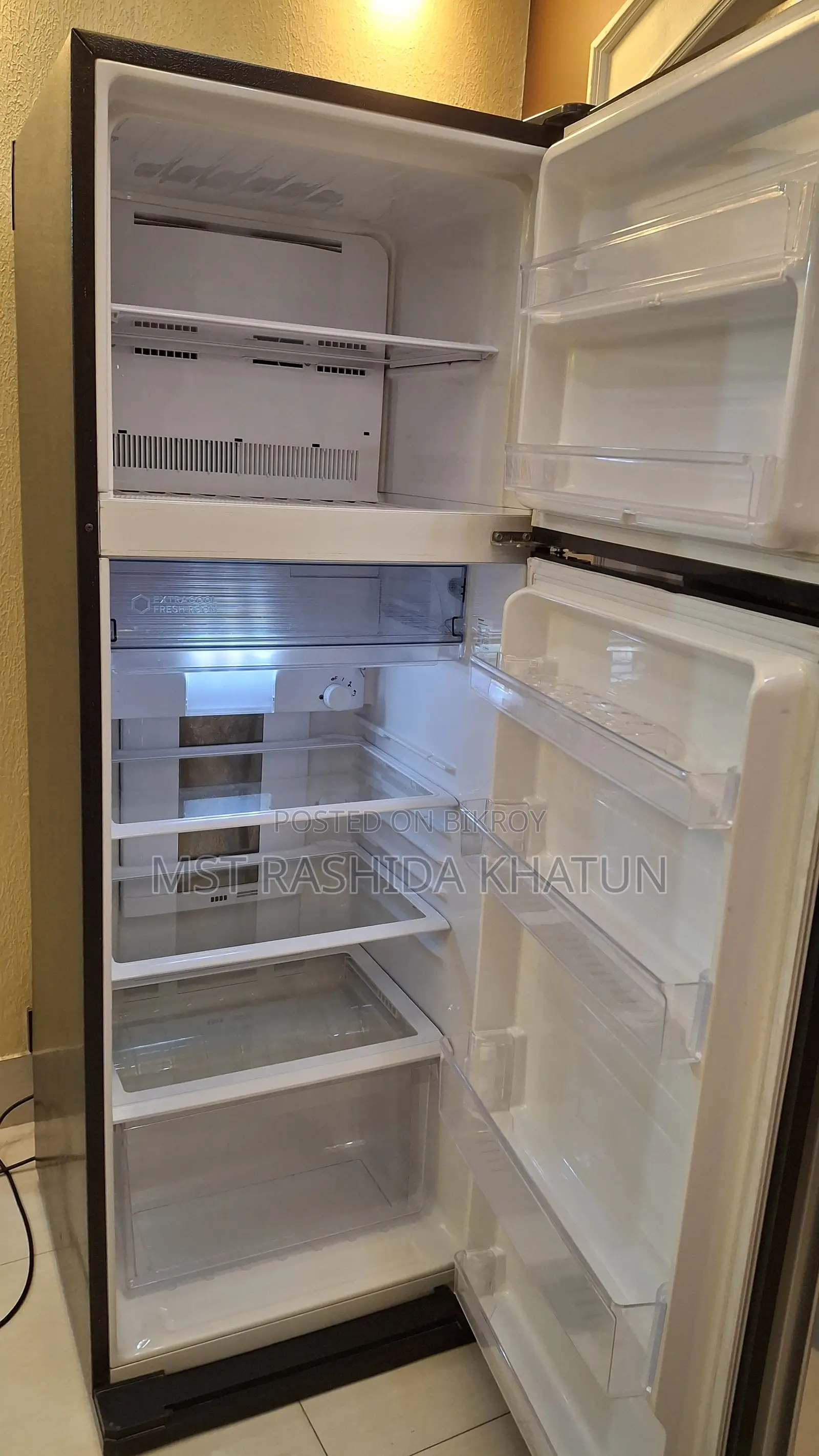 Refrigerator