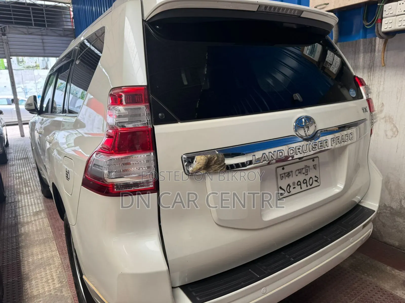Toyota Land Cruiser Prado 2015 Pearl