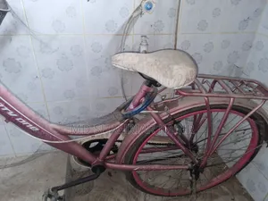 ব্যবহৃত মেয়েদের সাইকেল