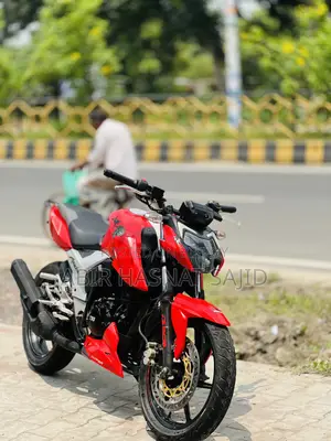 TVS Apache RTR 160 4V 2022 Red
