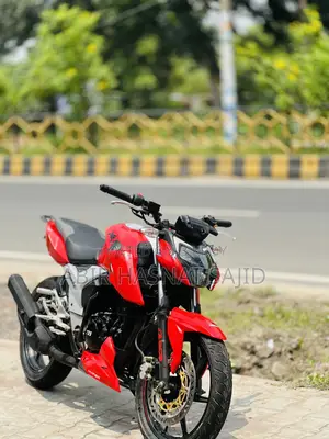 TVS Apache RTR 160 4V 2022 Red