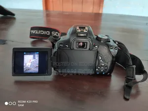 Canon Eos 650 D