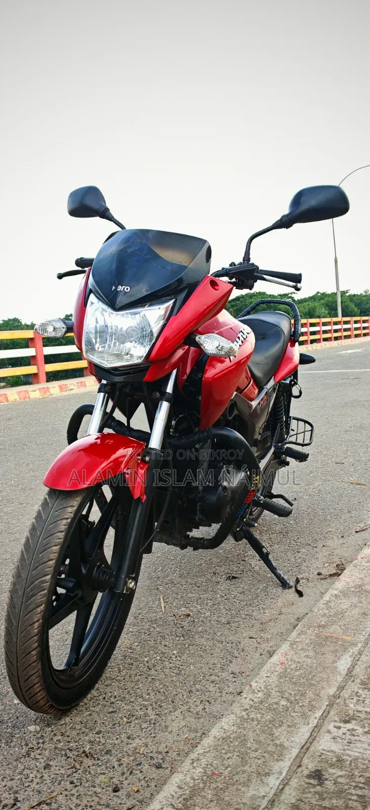 Hero Hunk 2011 Red