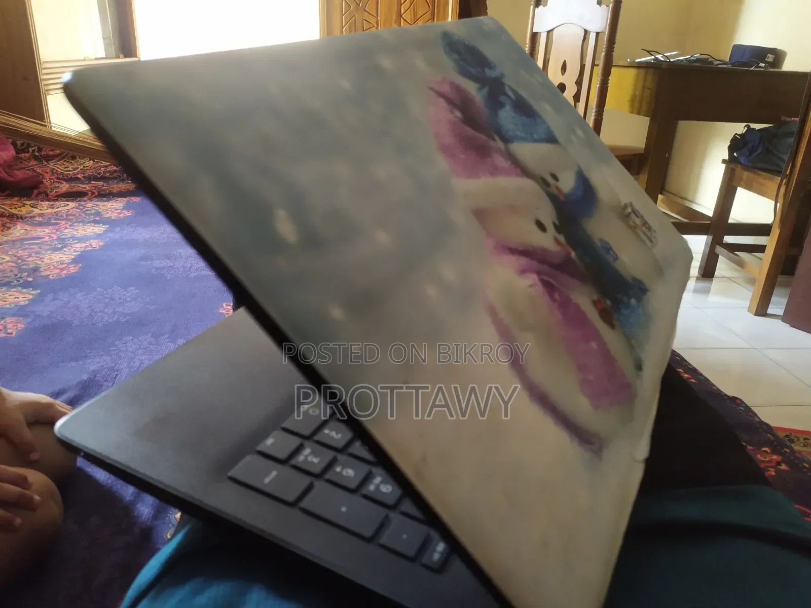 Laptop HP 4GB AMD Ryzen 3 HDD+SSD 1TB