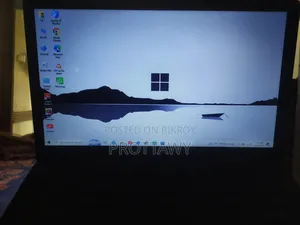 Laptop HP 4GB AMD Ryzen 3 HDD+SSD 1TB