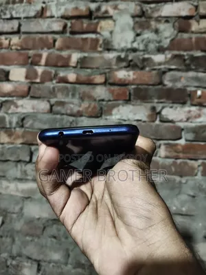 New Samsung Galaxy A10 32 GB Blue