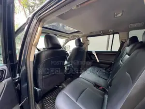 Toyota Land Cruiser Prado 2011 Black