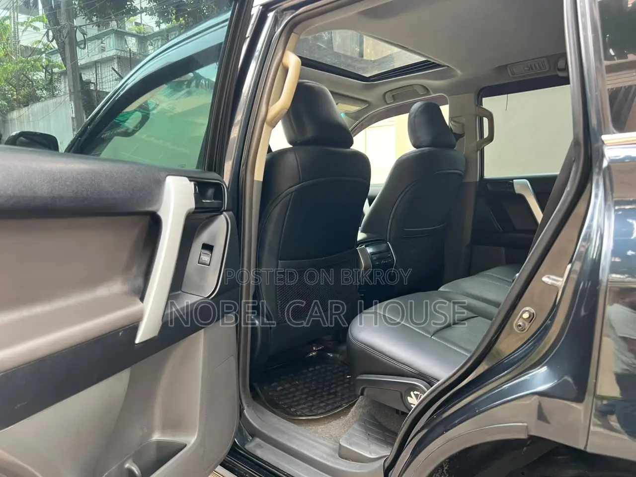 Toyota Land Cruiser Prado 2011 Black
