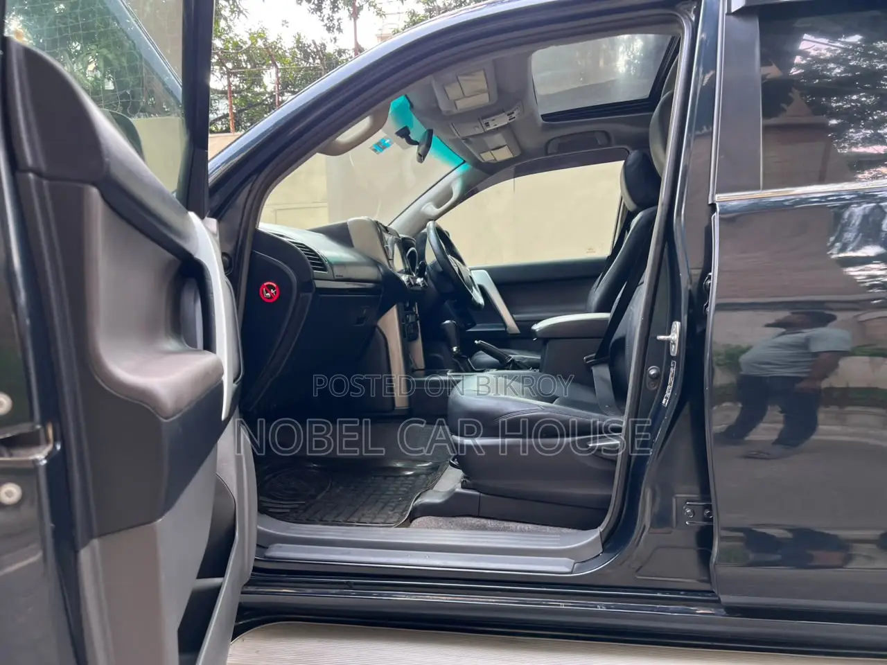 Toyota Land Cruiser Prado 2011 Black