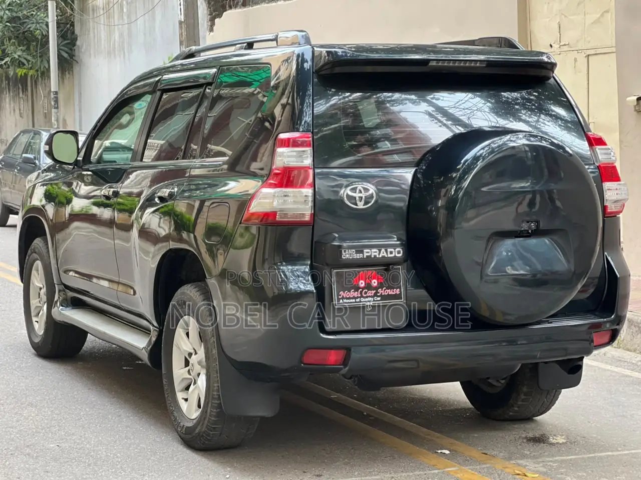 Toyota Land Cruiser Prado 2011 Black