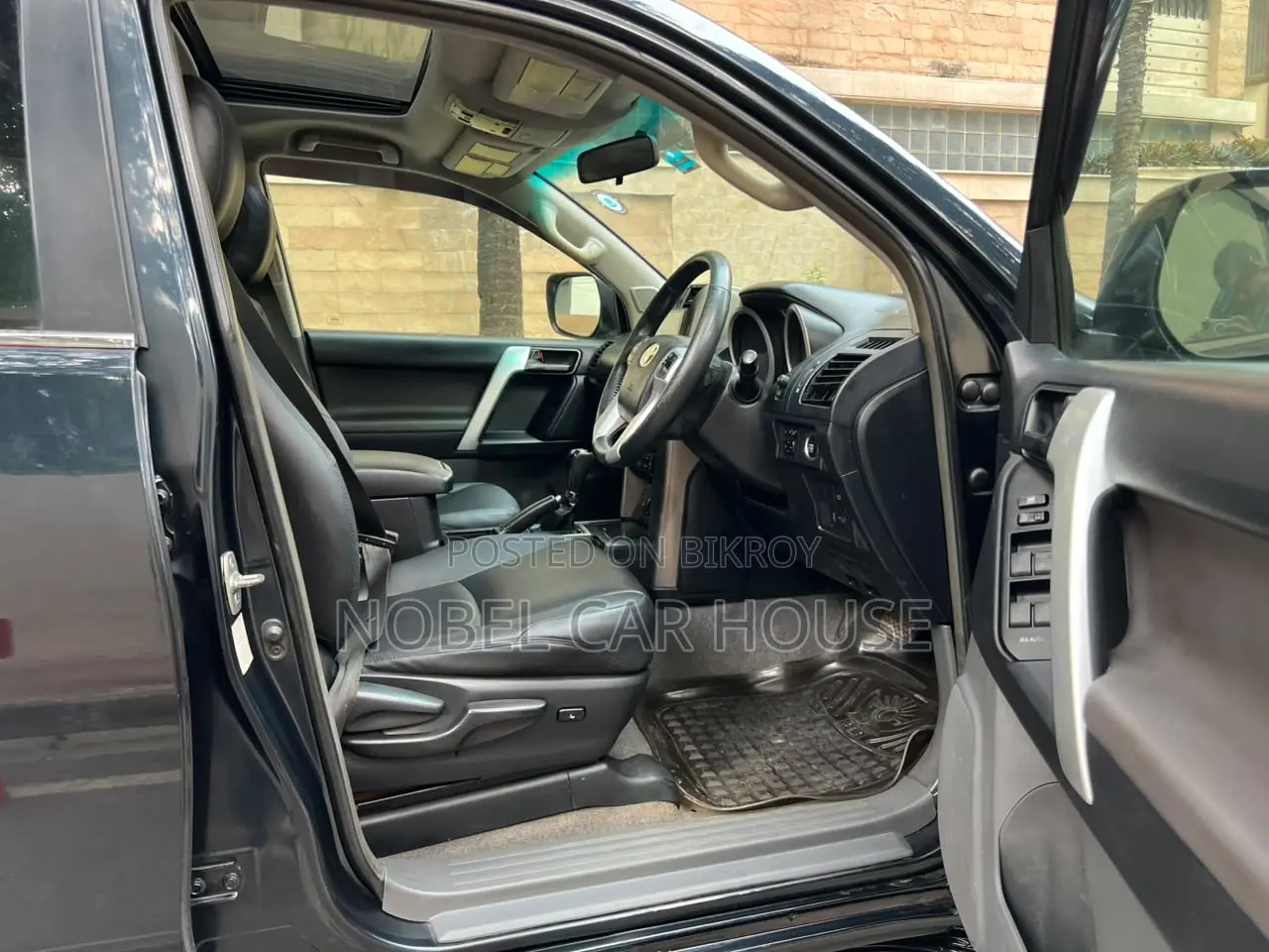 Toyota Land Cruiser Prado 2011 Black