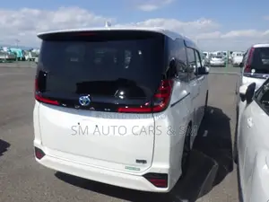Toyota Noah 2023 Pearl