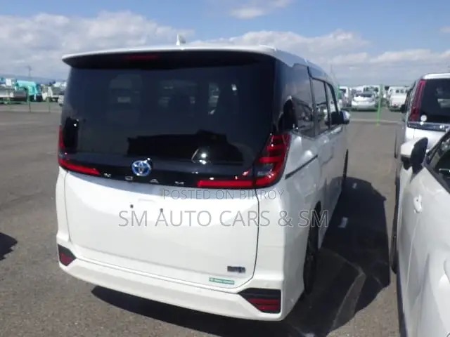 Toyota Noah 2023 Pearl
