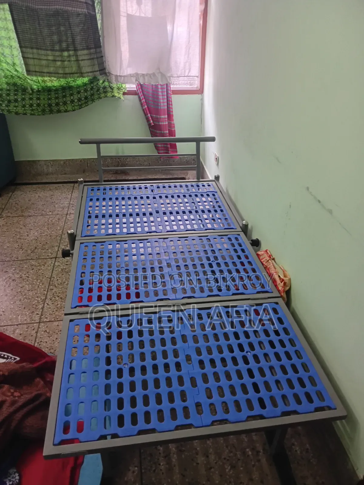তানিন সোফা কাম খাট।