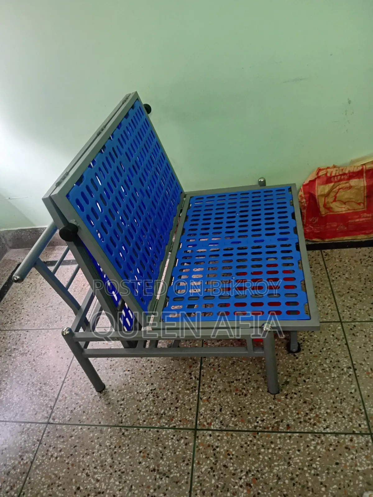 তানিন সোফা কাম খাট।