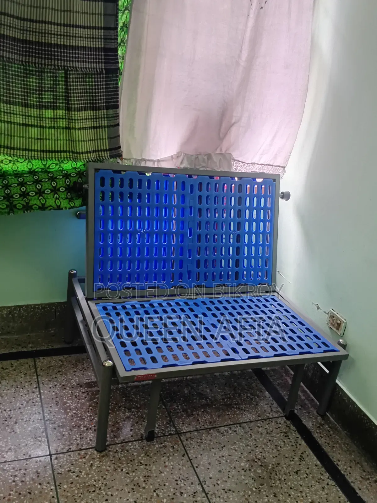 তানিন সোফা কাম খাট।